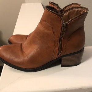 Cognac booties size 7